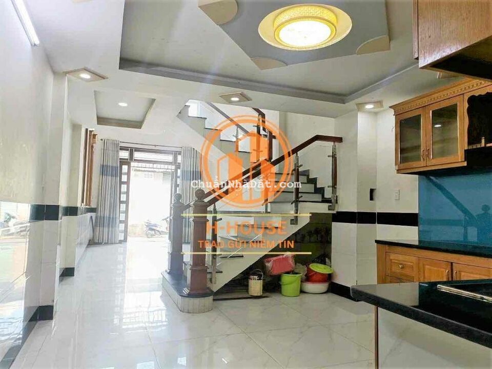 CHO THUÊ NHÀ MỚI PHẠM PHÚ THỨ KHU BÀU CÁT - TÂN BÌNH 4x17m TRỆT 3LÂU