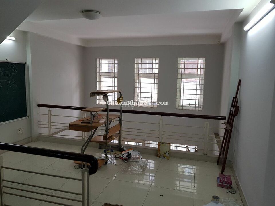 TRƯỜNG SƠN .4.5X15..5PN.5WC.5 MÁY LẠNH ..GIÁ 30TR..KHÔNG CHO LÀM CHDV