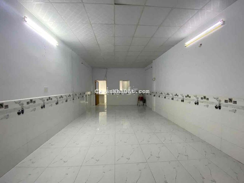 nhà cho thuê 4m x 16m cmt8 p5 tân bình