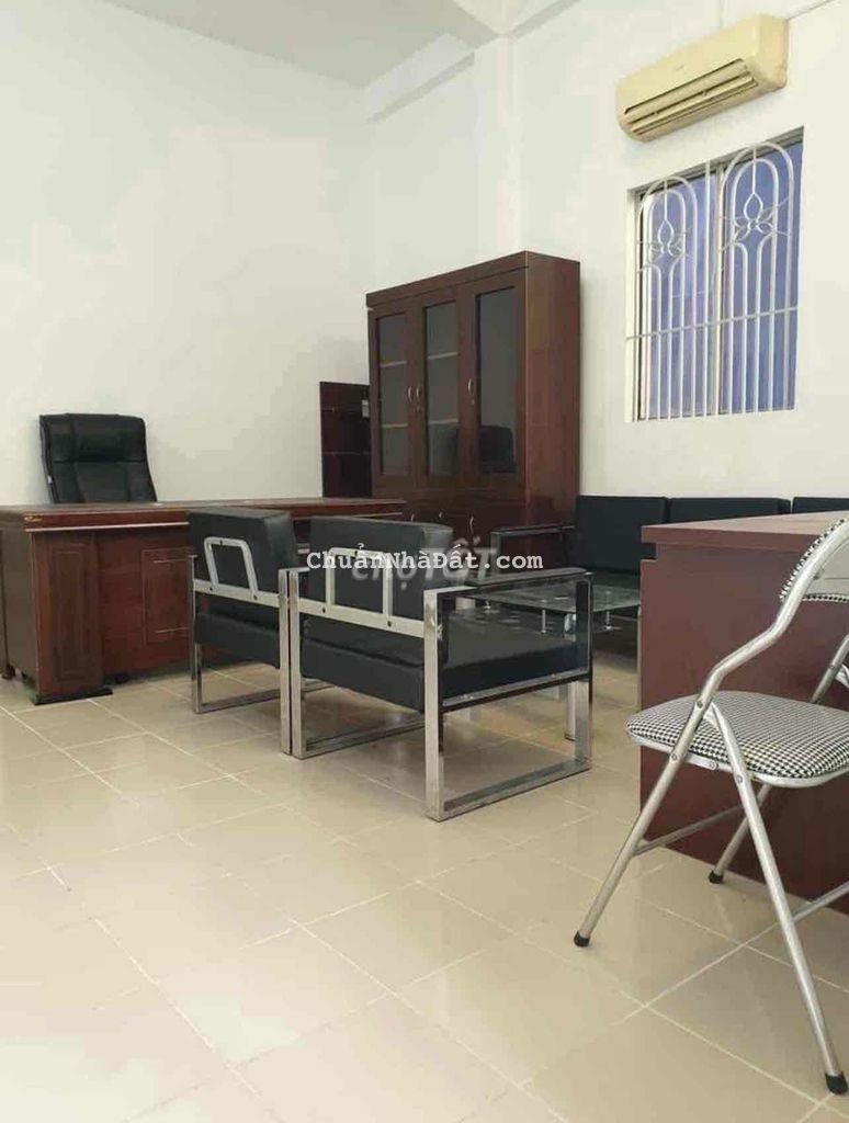 Cho thuê nhà mặt tiền Nguyễn Hồng Đào 3 lầu 25tr