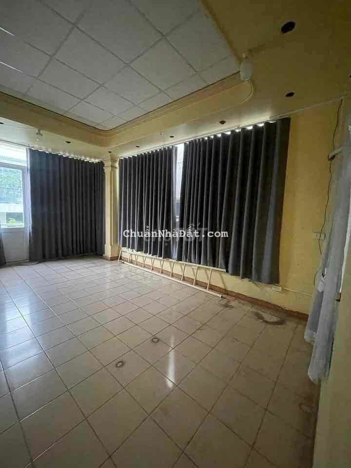 nhà cho thuê 4m x 20m 2 lầu hxh nguyễn hồng đào p14 tân bình