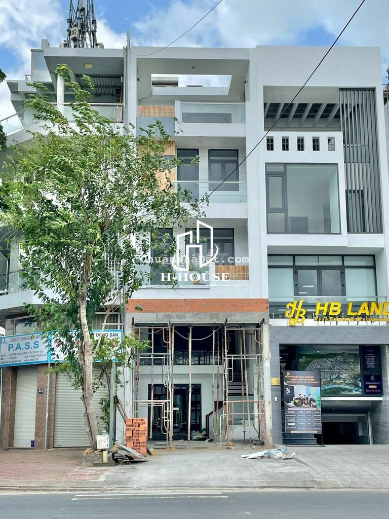 CHO THUÊ NGUYÊN CĂN 4 TẦNG MẶT TIỀN P4 MỚI ĐẸP T. BÌNH🌺 CHO THUÊ NGUYÊN CĂN 4 TẦNG MẶT TIỀN P4 MỚI ĐẸP T. BÌNH🌺