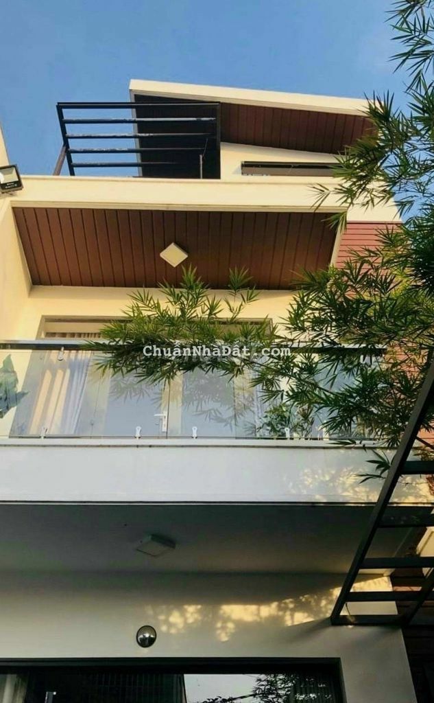 Cho thuê nhà 31/5d Hoàng Việt, Phường 4, Tân Bình.