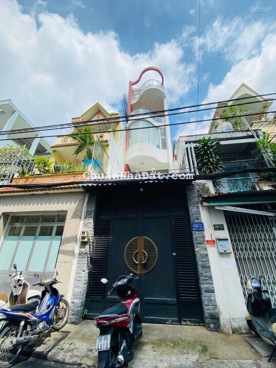 Cho thuê nhà nguyên căn 3 lầu ST - HXH 8m đường Cộng Hoà thông Thân Nhân Trung - DT 88m2, DTS 260m2