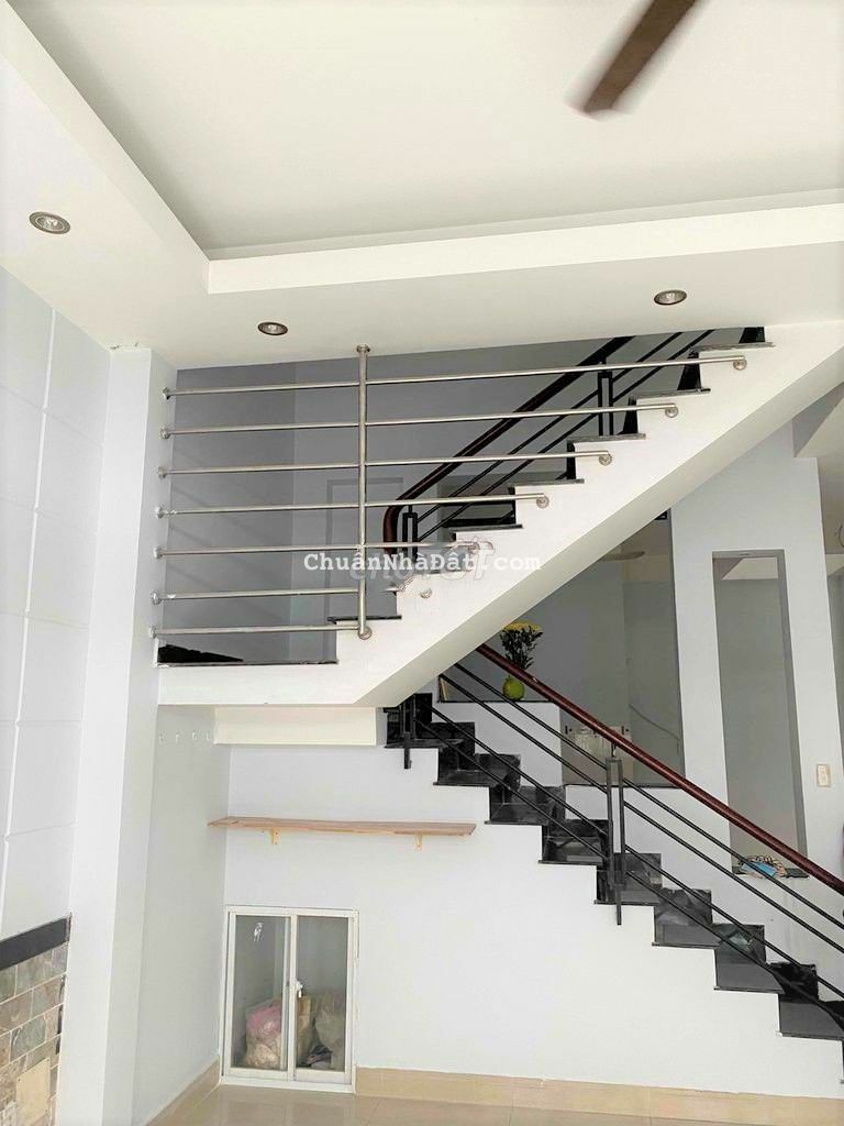 Cho Thuê Nhà 5x20m- 4PN- 3WC- HXH Lũy Bán Bích Cho Thuê Nhà 5x20m- 4PN- 3WC- HXH Lũy Bán Bích