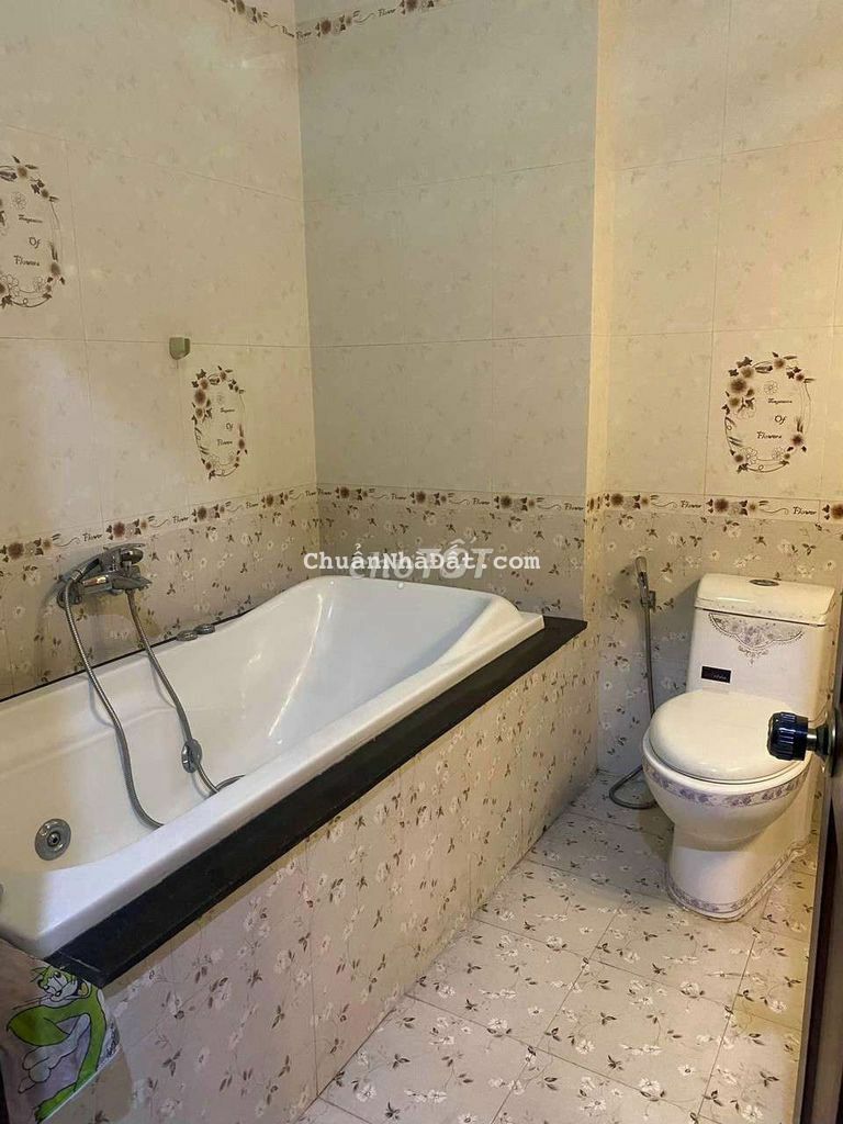 Chỉ 20tr MTNB 8m Tân Sơn Nhì 4x25 đúc 3 lầu 5Pn