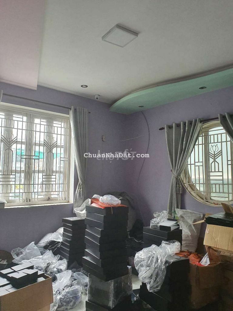 Cần cho thuê nhà  hem thông tân quý giá 15 triệu