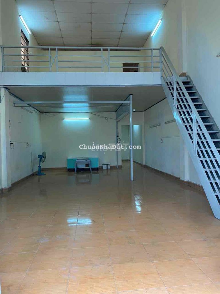 Hẻm 8m Thoại Ngọc Hầu 6x20, 2Pn, sân rộng, 12 triệu Hẻm 8m Thoại Ngọc Hầu 6x20, 2Pn, sân rộng, 12 triệu