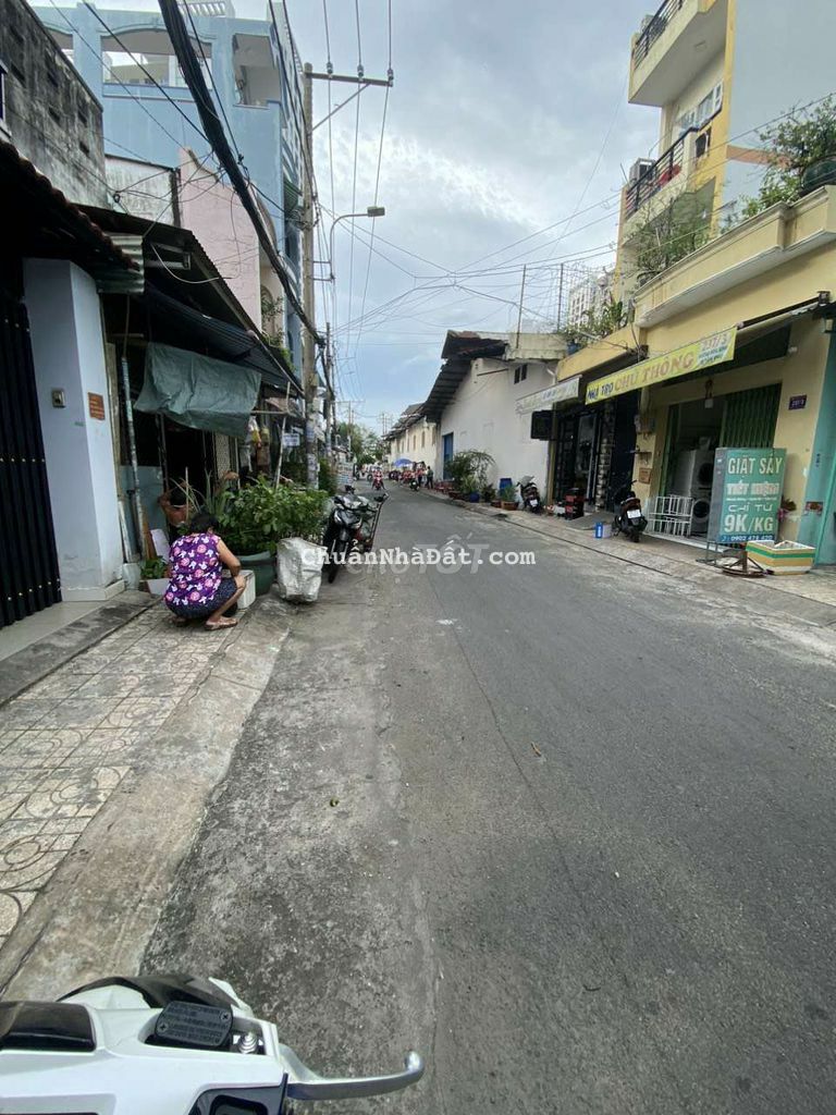 Nhà cho thuê hẻm 1/ Hòa Bình Dt : 5 x27m , Phường Hiệp Tân .Q.Tân Phú