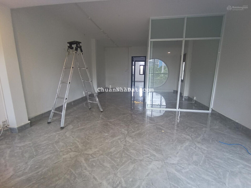 Cho thuê nhà mới xây đường Thạch Lam