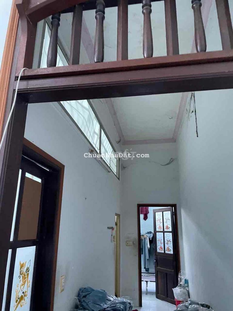 NHÀ CHO THUÊ hẻm 8m thông đường gì dầu DT 5x30 1lầu trên 3pn dưới suốt