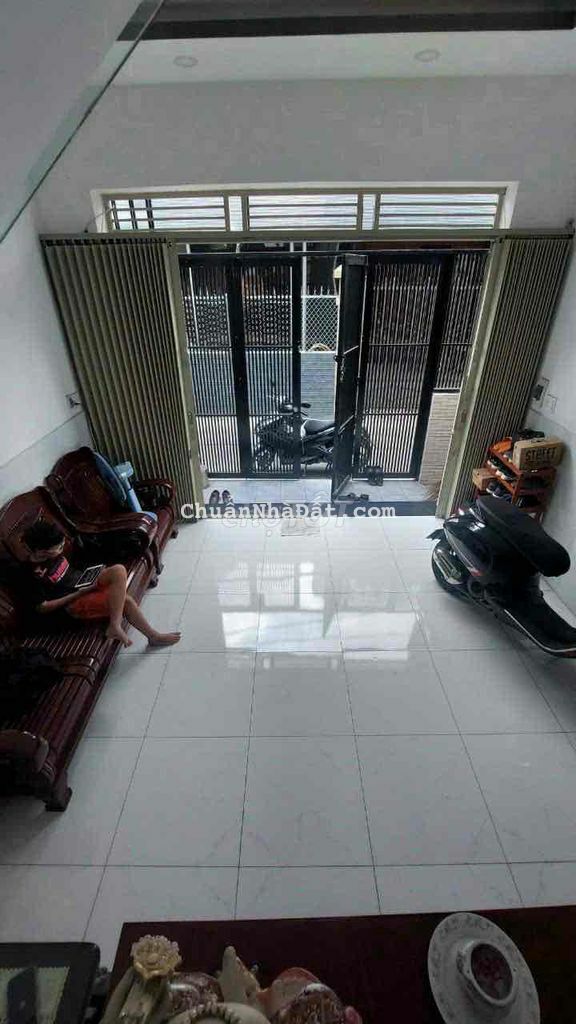 NHÀ CHO THUÊ hẻm 4m thông sơn kỳ DT 4,3x11 2lầu 4pn 3wc nhà sạch đẹp