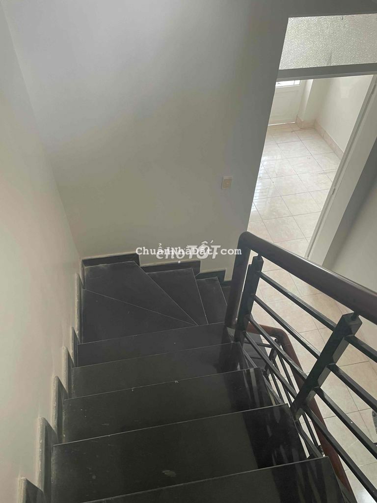 Nhà Cho Thuê 4x12.5m.2 Lầu.4PN.Mặt Tiền KD Lê Sát