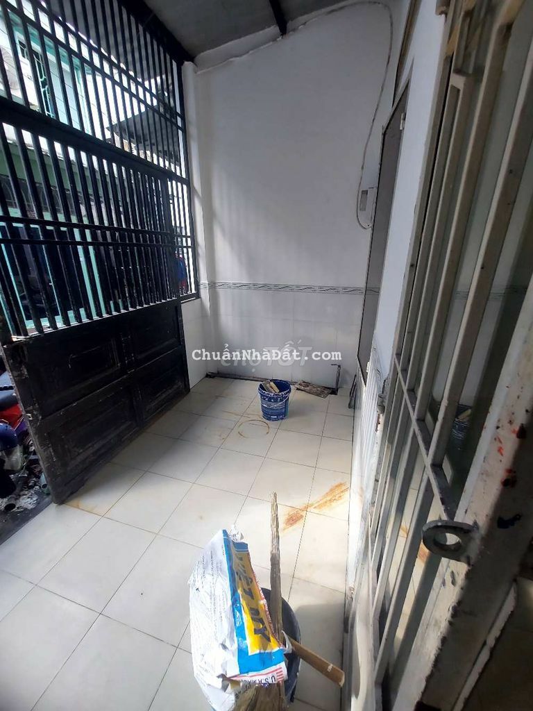 Nhà 4x10m y hình 6tr sát trường lê lai tây thạnh