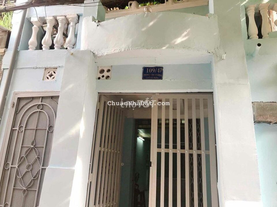 Cho thuê nhà đường Dương Văn Dương, p Tân quý, tân phú 6,5tr