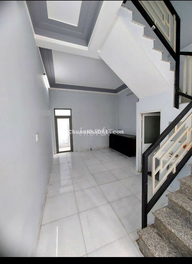 Nhà 4x15m 1 trệt 1 lầu , hxt lê trọng tấn