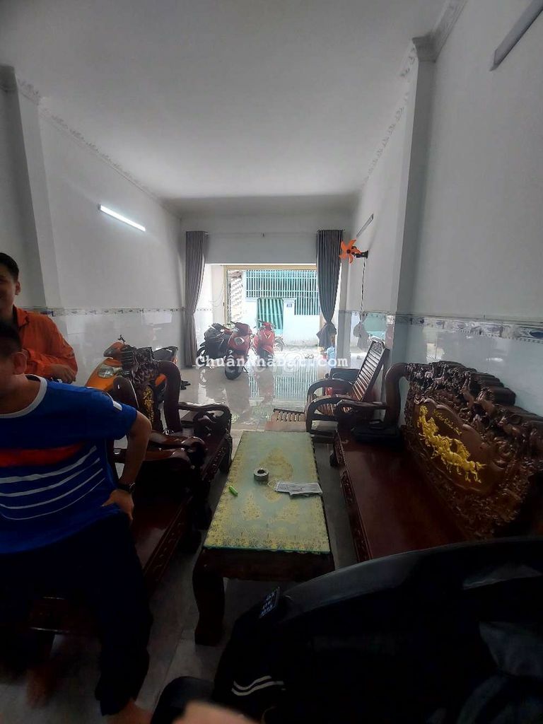 Cho thuê nhà 4x16m 1 trệt 2 lầu Đường Hồ Đắc Di