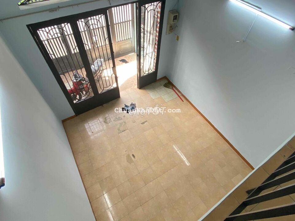 Cho Thuê Nhà 4x17m.3PN.Hẻm 1/ Lũy Bán Bích.Q.TP