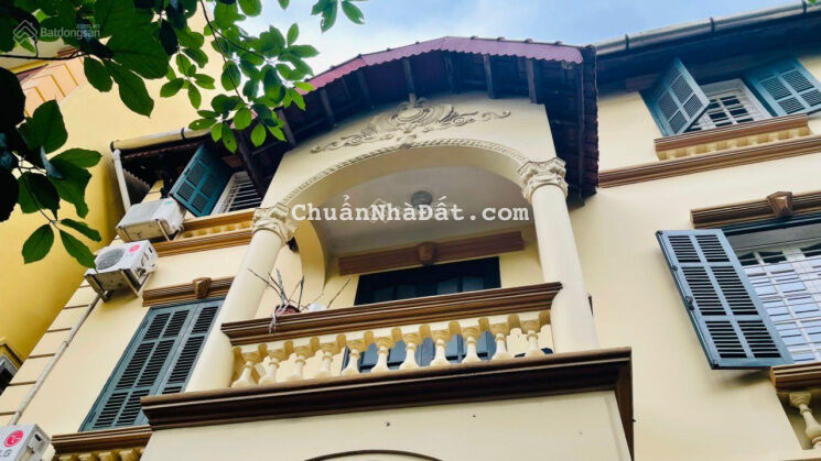 Cho thuê nhà 3 tầng diện tích 150m2 mặt tiền 10 khu Nghi Tàm, Tứ Liên, Tây Hồ, Hà Nội Cho thuê nhà 3 tầng diện tích 150m2 mặt tiền 10 khu Nghi Tàm, Tứ Liên, Tây Hồ, Hà Nội