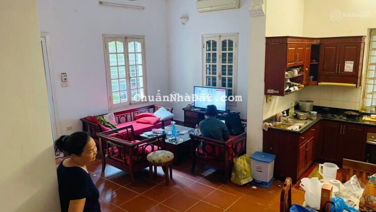 Cho thuê nhà 5 tầng diện tích 180m2 mặt tiền 10m khu Âu Cơ, Tứ Liên, Tây Hồ, Hà Nội