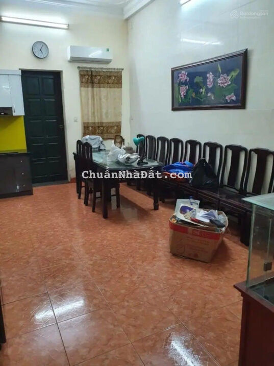 Cho thuê nhà 3 tầng diện tích 80m2 mặt tiền 5m khu Phố Tứ Liên, Tây Hồ, Hà Nội: 0981222026