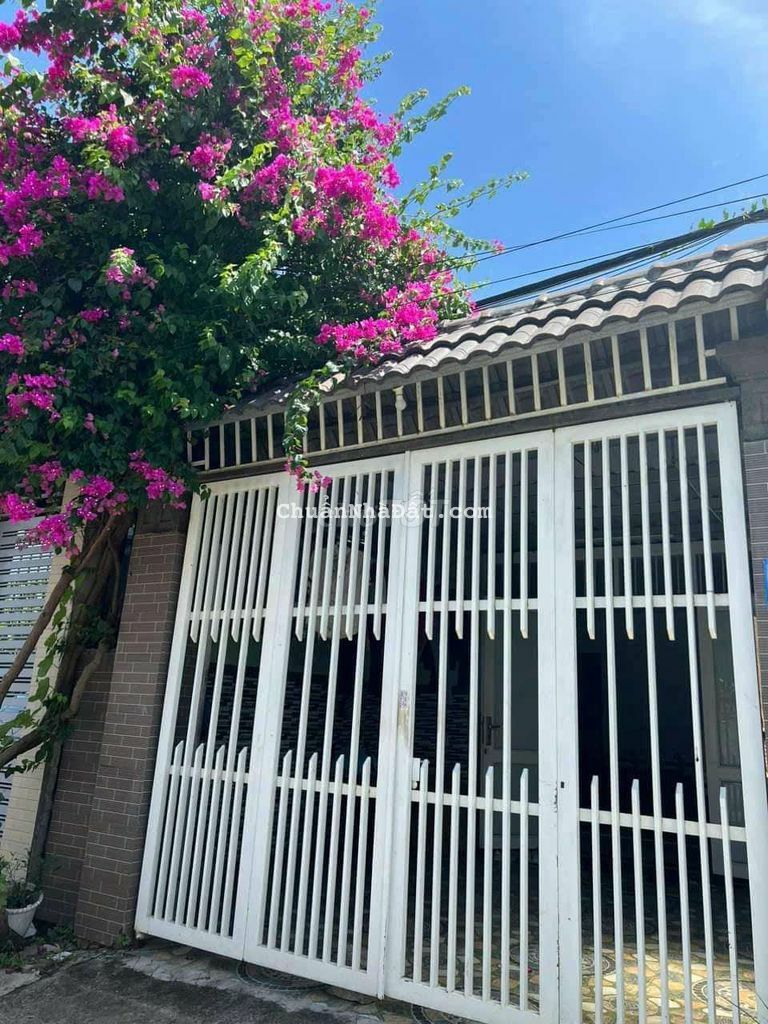 Cho thuê nhà có sân đẹp đường đô lương phường 12