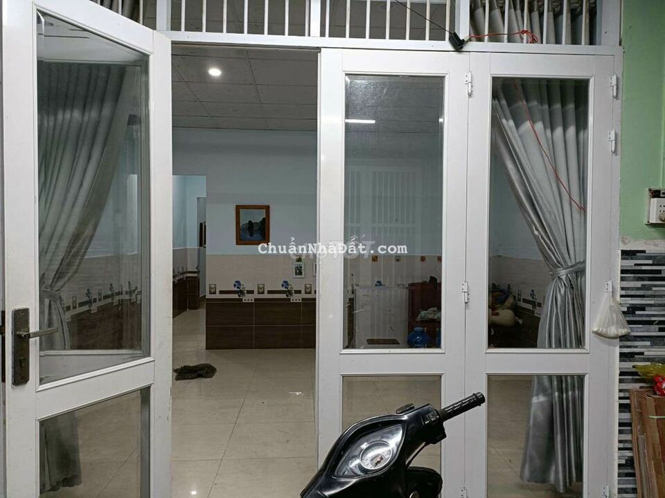 Cho thuê nhà có sân đẹp đường đô lương phường 12