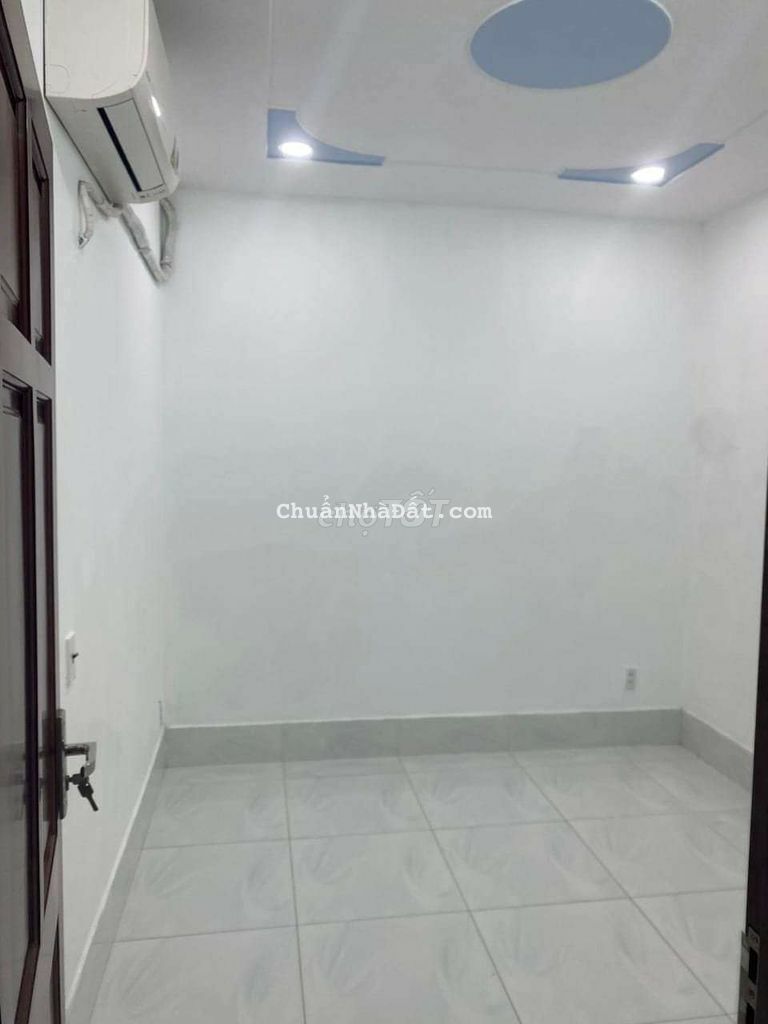 Cho thuê nhà 3 Phòng ngủ sân đậu ô tô phường 11 Cho thuê nhà 3 Phòng ngủ sân đậu ô tô phường 11