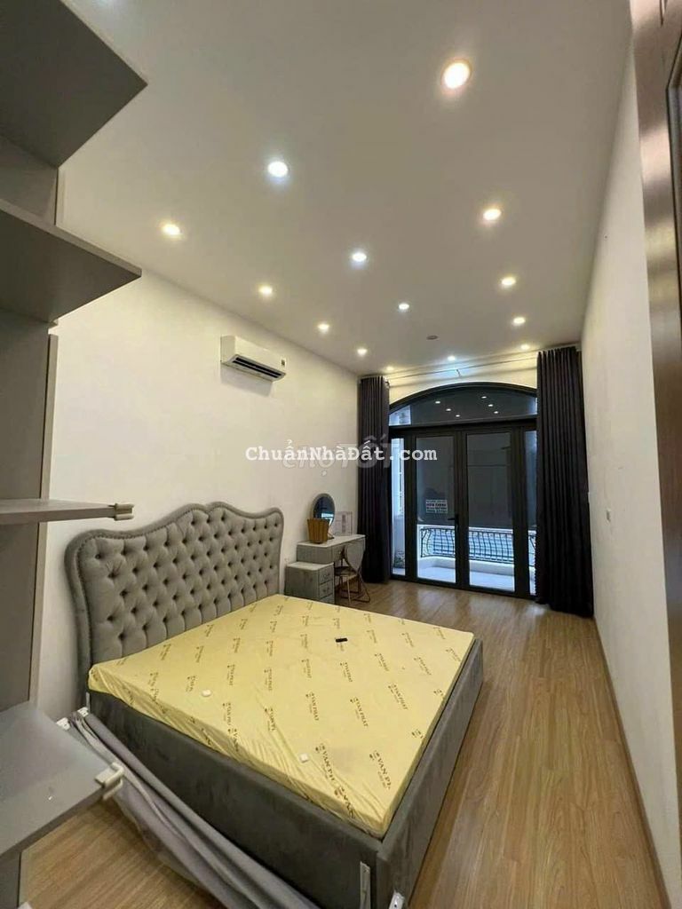 cho thuê nhà 3 phòng ngủ full nội thất gần KCN Đông xuyên