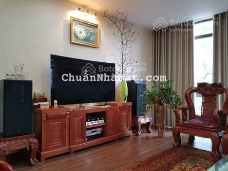 Cho thuê nhà ngõ 491 đê la thành 100m x 3T giá 11tr/th