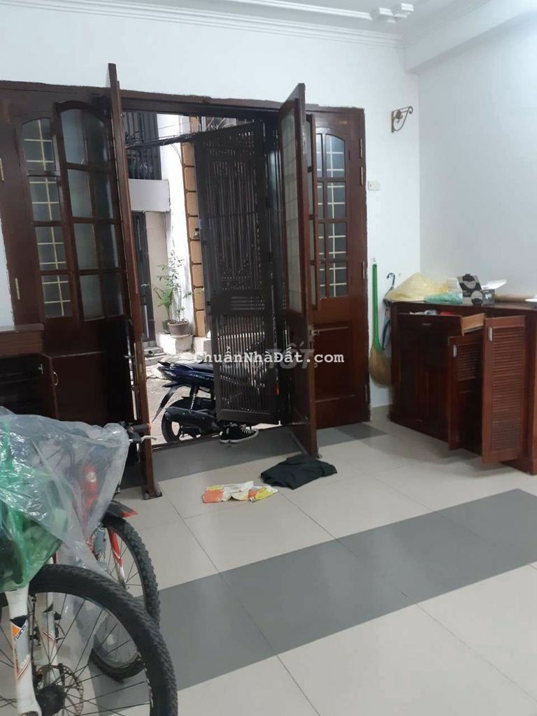 Mời thuê nhà Hào Nam, ô tô 48m 4N 16 tr