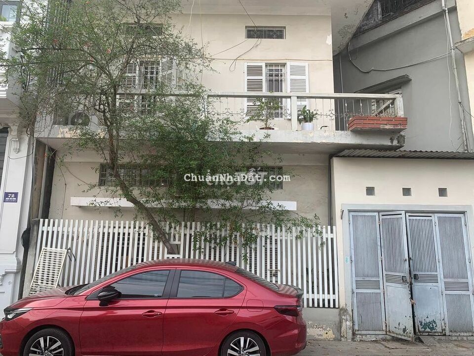 Cho thuê nhà riêng phố Đặng Tiến Đông, diện tích 75 m2 x 3 tầng, 4pn