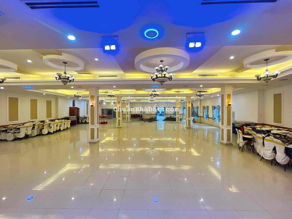 Cho thuê Nhà Hàng Ngay cầu mới giá 82tr Cho thuê Nhà Hàng Ngay cầu mới giá 82tr