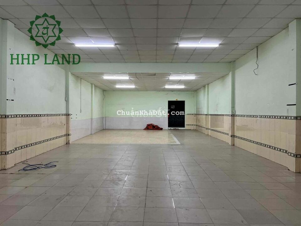 Cho thuê mặt bằng mặt tiền Huỳnh Văn Nghệ trống suốt