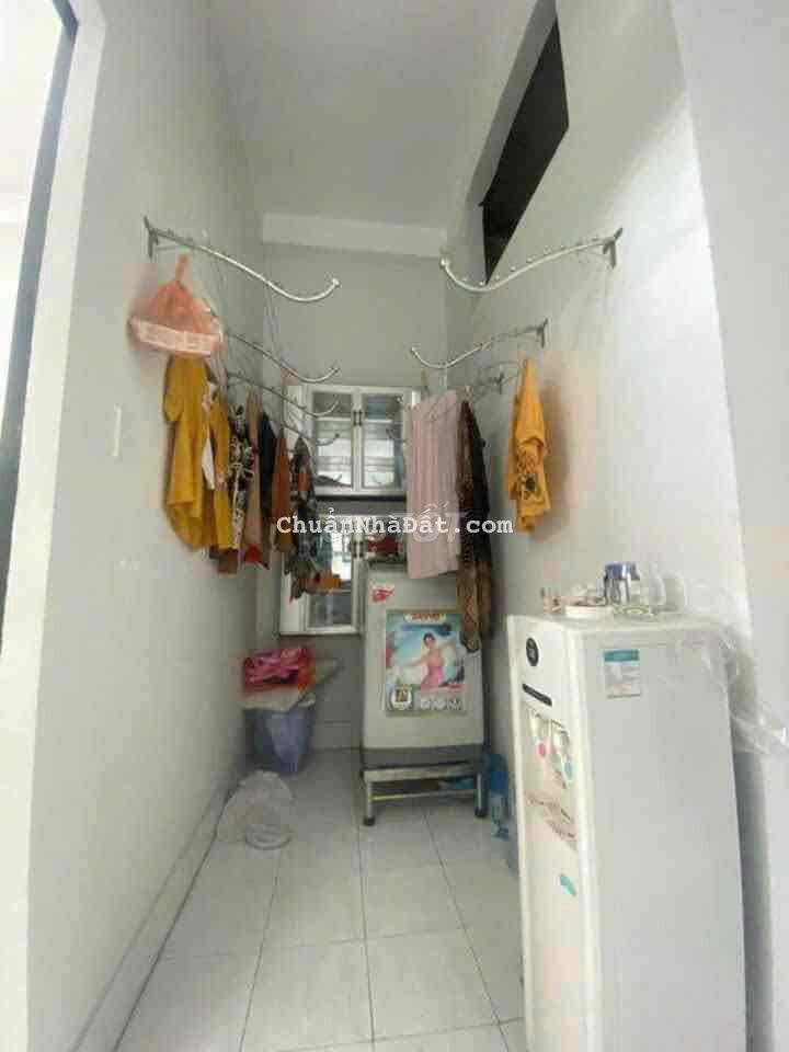 cho thuê nhà nguyen căn 1 trệt 2 lầu 4 phòng ngủ 3 tolet