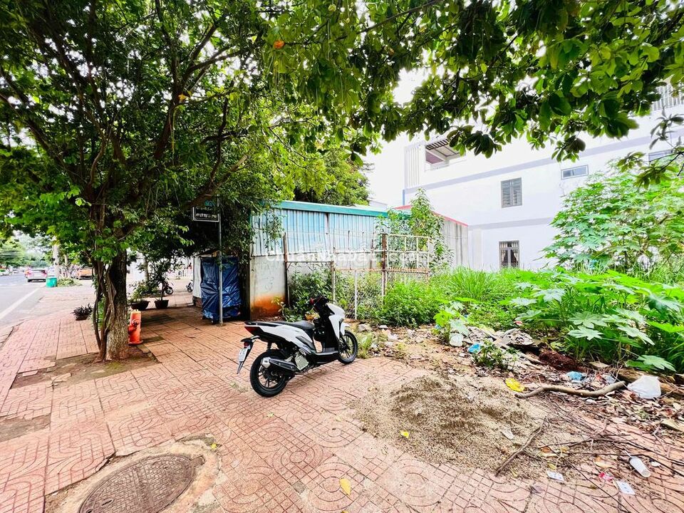 CHO THUÊ MẶT BẰNG - Ngay Chợ Tân An - Mặt Tiền đường Lý Tự Trọng CHO THUÊ MẶT BẰNG - Ngay Chợ Tân An - Mặt Tiền đường Lý Tự Trọng