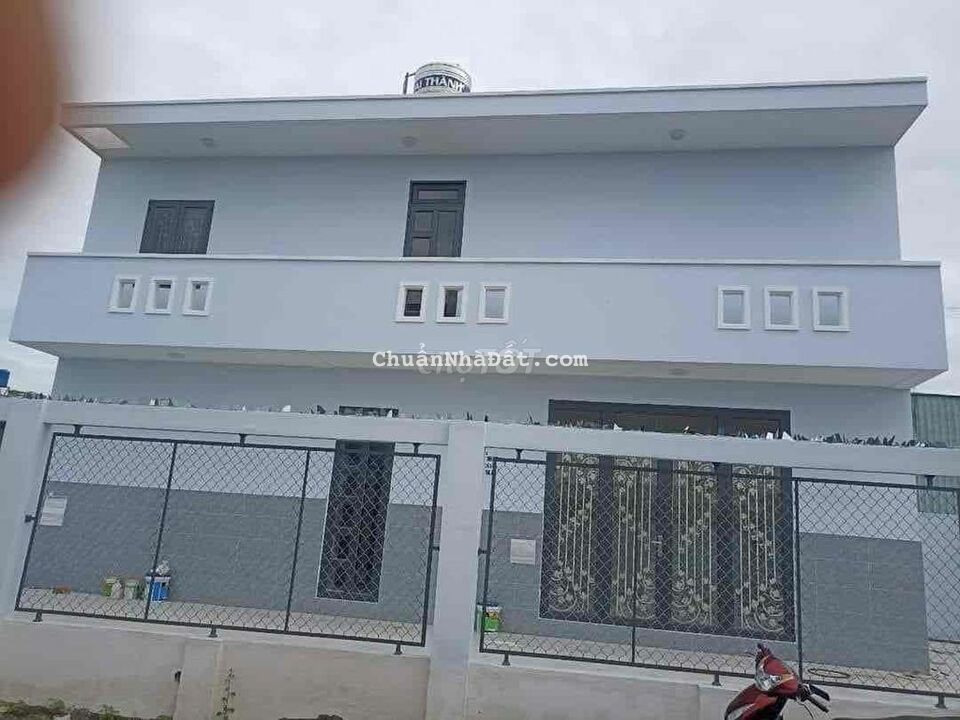 cho thuê nhà nguyên căn mới tinh 3 phòng ngủ mặt tiền đường 8m