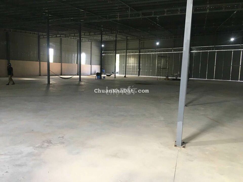 Kho mới xây dựng 100% 1.740m2 mặt tiền quốc lộ 91B