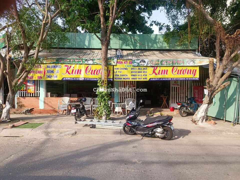 Cho thuê quán góc 2 mặt tiền đường DT 8x20 giá 16 triệu/ tháng