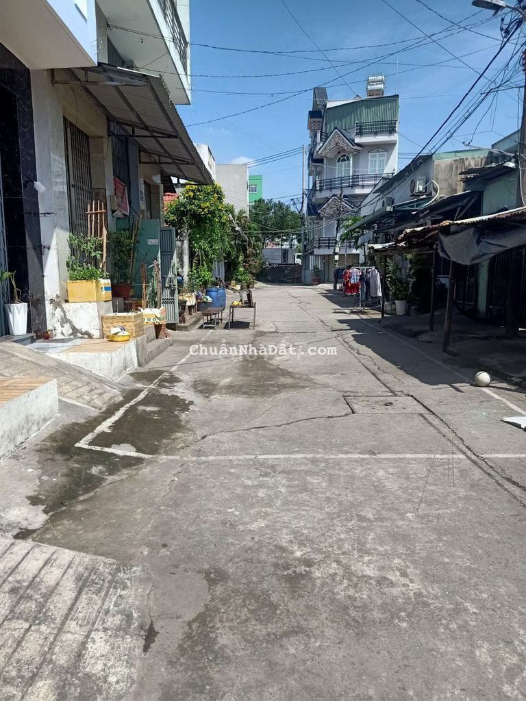 Cho thuê xưởng gần 200m² có điện 3 pha đường Lê Ngưng Bình Tân Cho thuê xưởng gần 200m² có điện 3 pha đường Lê Ngưng Bình Tân