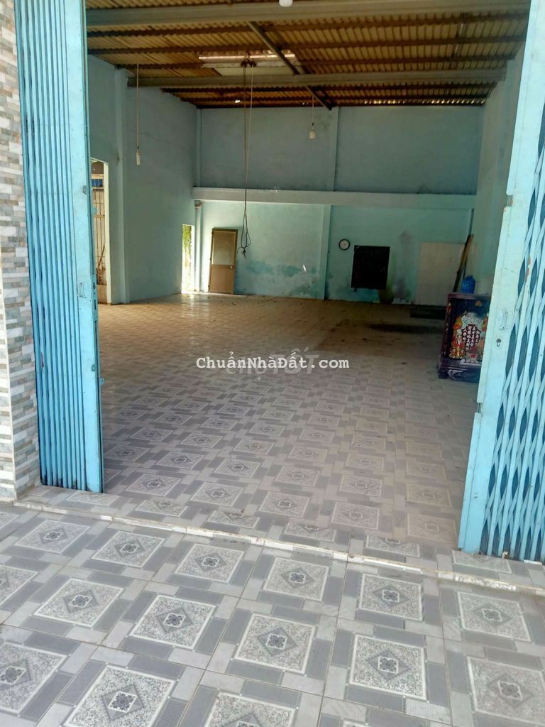 Cho thuê xưởng gần 200m² có điện 3 pha đường Lê Ngưng Bình Tân Cho thuê xưởng gần 200m² có điện 3 pha đường Lê Ngưng Bình Tân