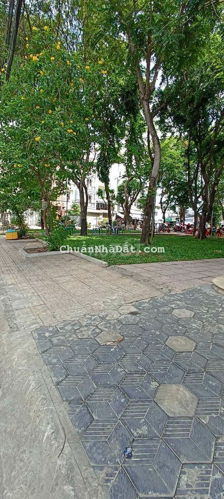 Nhà đôi mới tinh khu tên lửa 8*20m một trệt 3 lầu ngay công viên