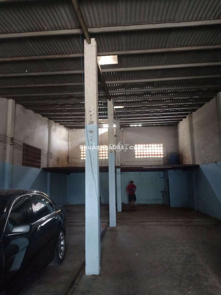 Kho 8,5x24m.(205m2). HƯƠNG LỘ 2.....11tr...🍀