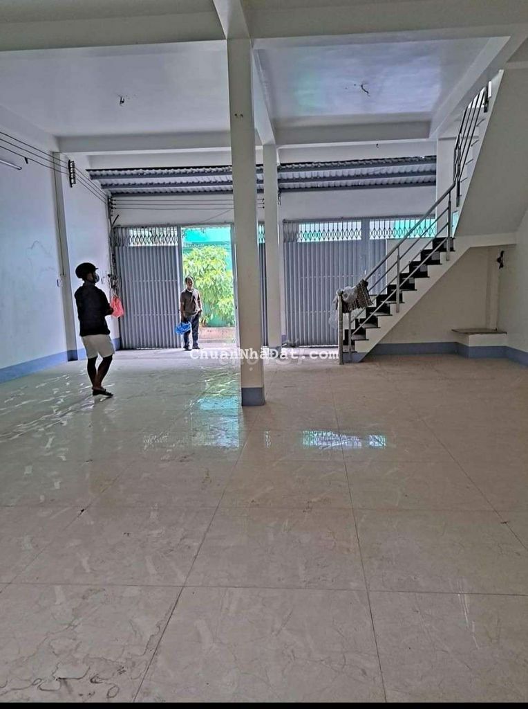 NHÀ KHO 8×14 ĐÚC LẦU HƯƠNG LỘ 2