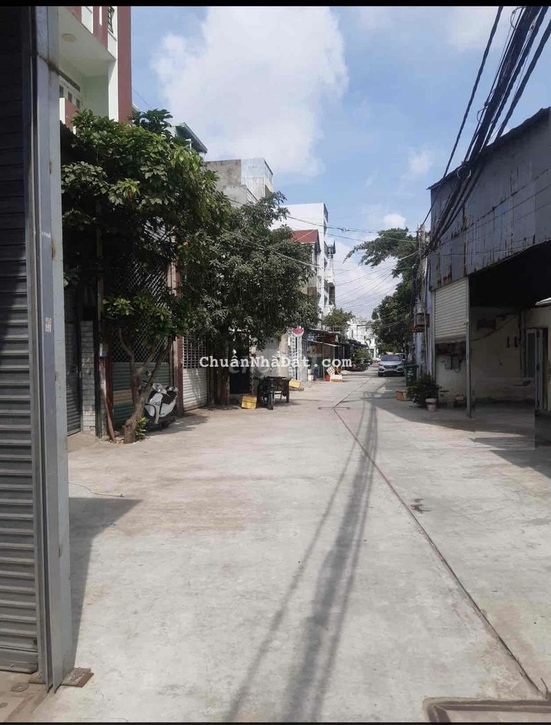 kho mặt tiền hẻm đường số 5 DT 12x24 hiện trạng kho trống