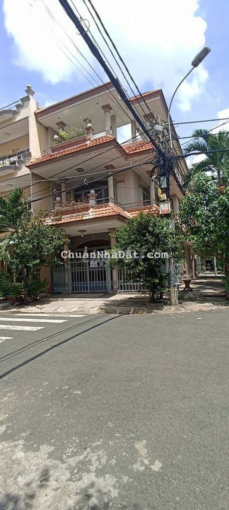 Nhà góc 2mt khu tên lửa 6*21m hai lầu vỉa hè rộng