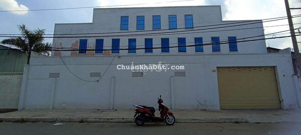 Kho 400m2 đường xe container có văn phòng đẹp