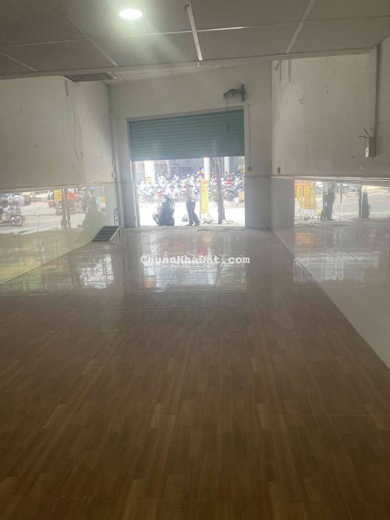 Cho thuê nhà nguyên căn mặt tiền đường tỉnh lộ 10