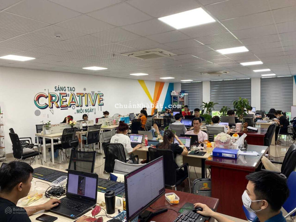 Cho thuê sàn văn phòng 150m2, thông sàn, nhà mới ở Cầu Diễn