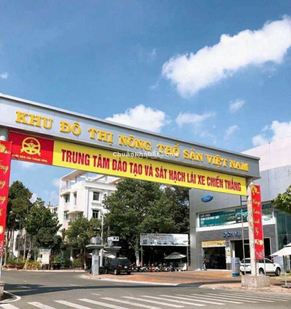 Cho thuê kho gân 200m2 co điện 3 pha, lộ lớn gần bệnh viện hoàn mỹ